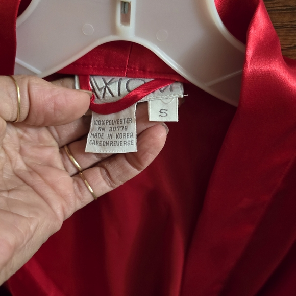 Red satin look nightgown and half robe. - Picture 9 of 9